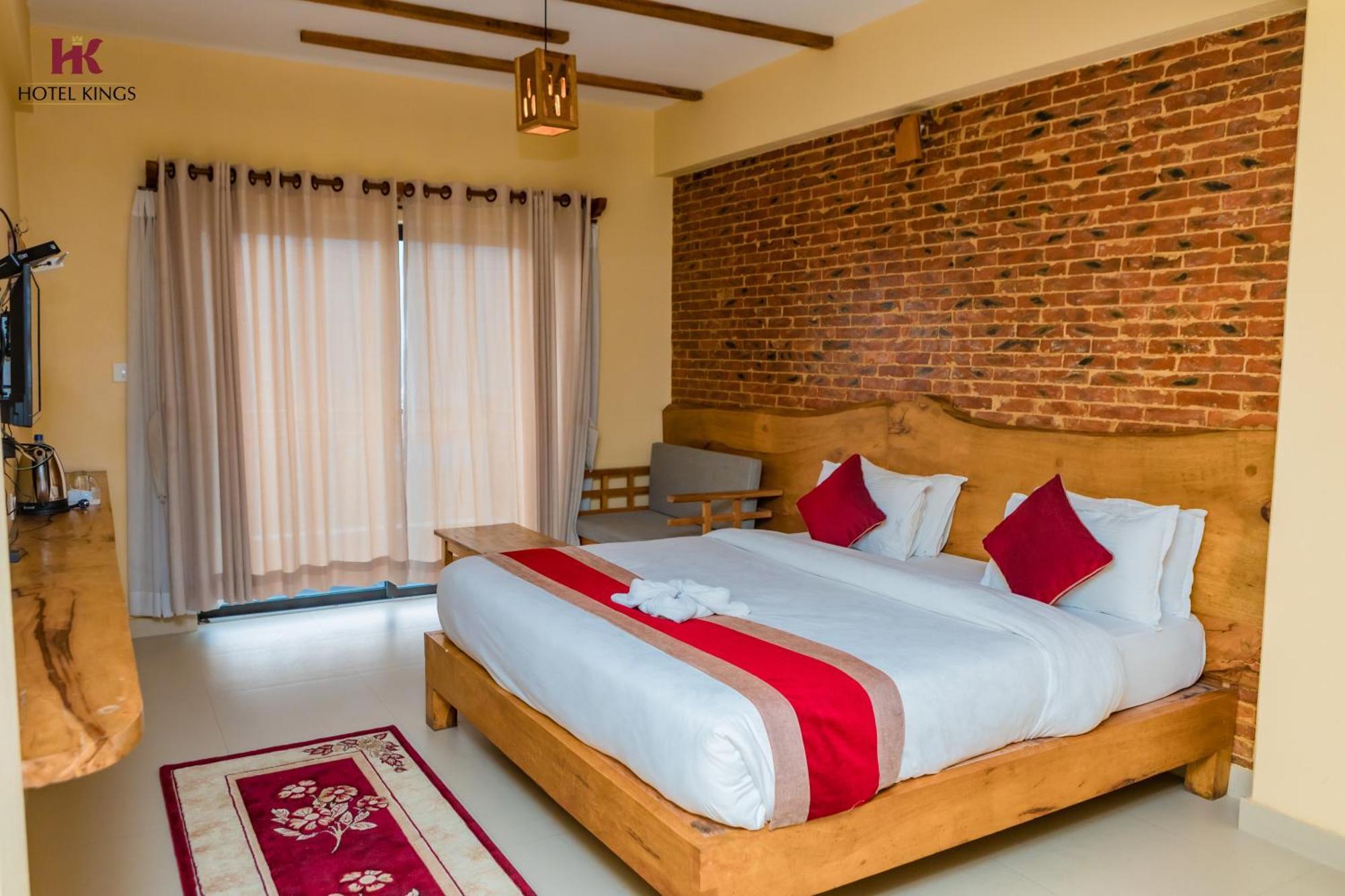 Hotel Kings Pokhara Extérieur photo